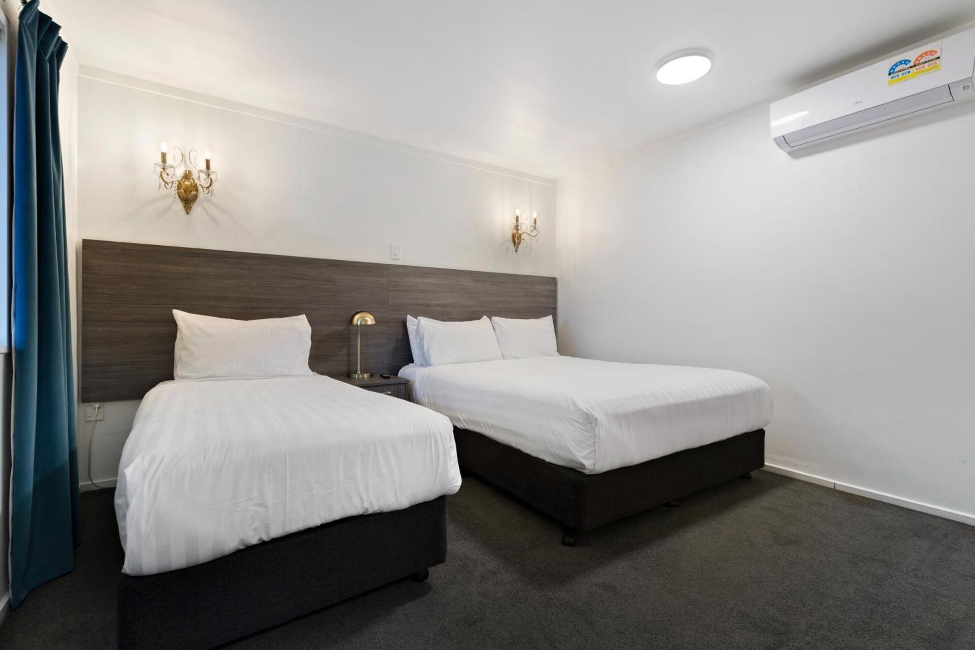 Lakeview Colonial Motel Квінстаун Екстер'єр фото