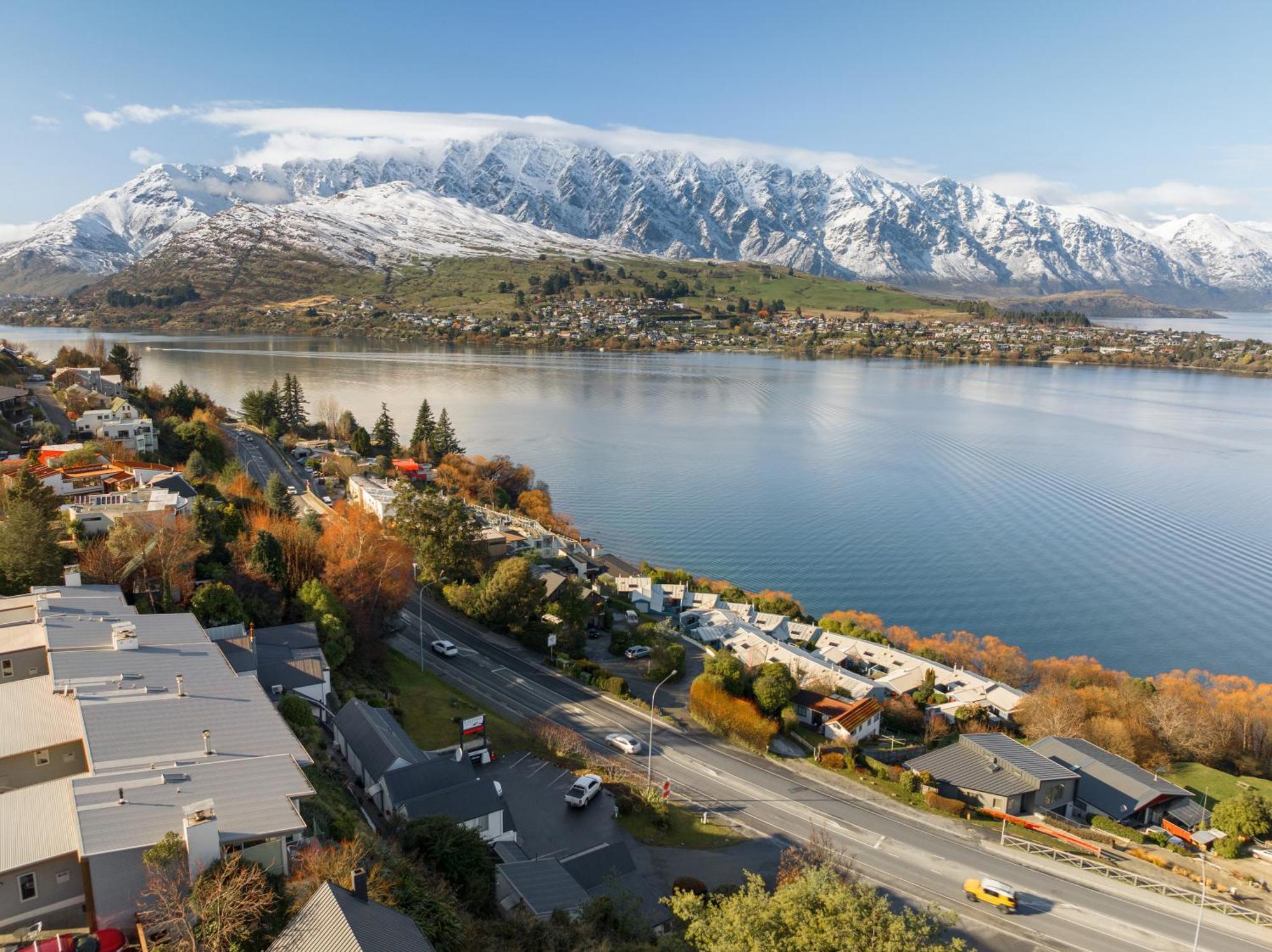Lakeview Colonial Motel Квінстаун Екстер'єр фото